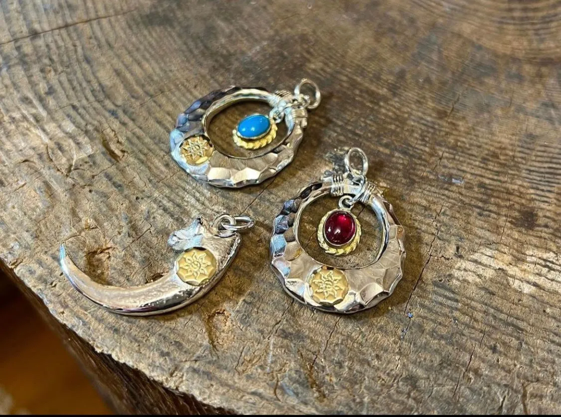 Albatory「Sungate」18K Gold Cup Gold Point Pendant w/Turquoise