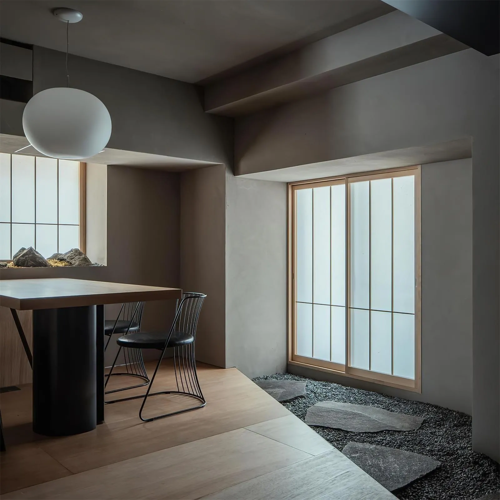 Gloating Pendant Lamp