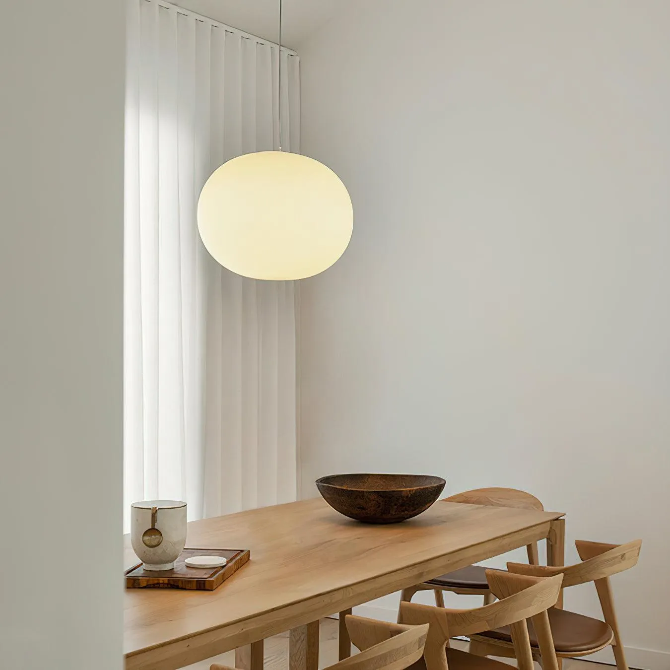 Gloating Pendant Lamp