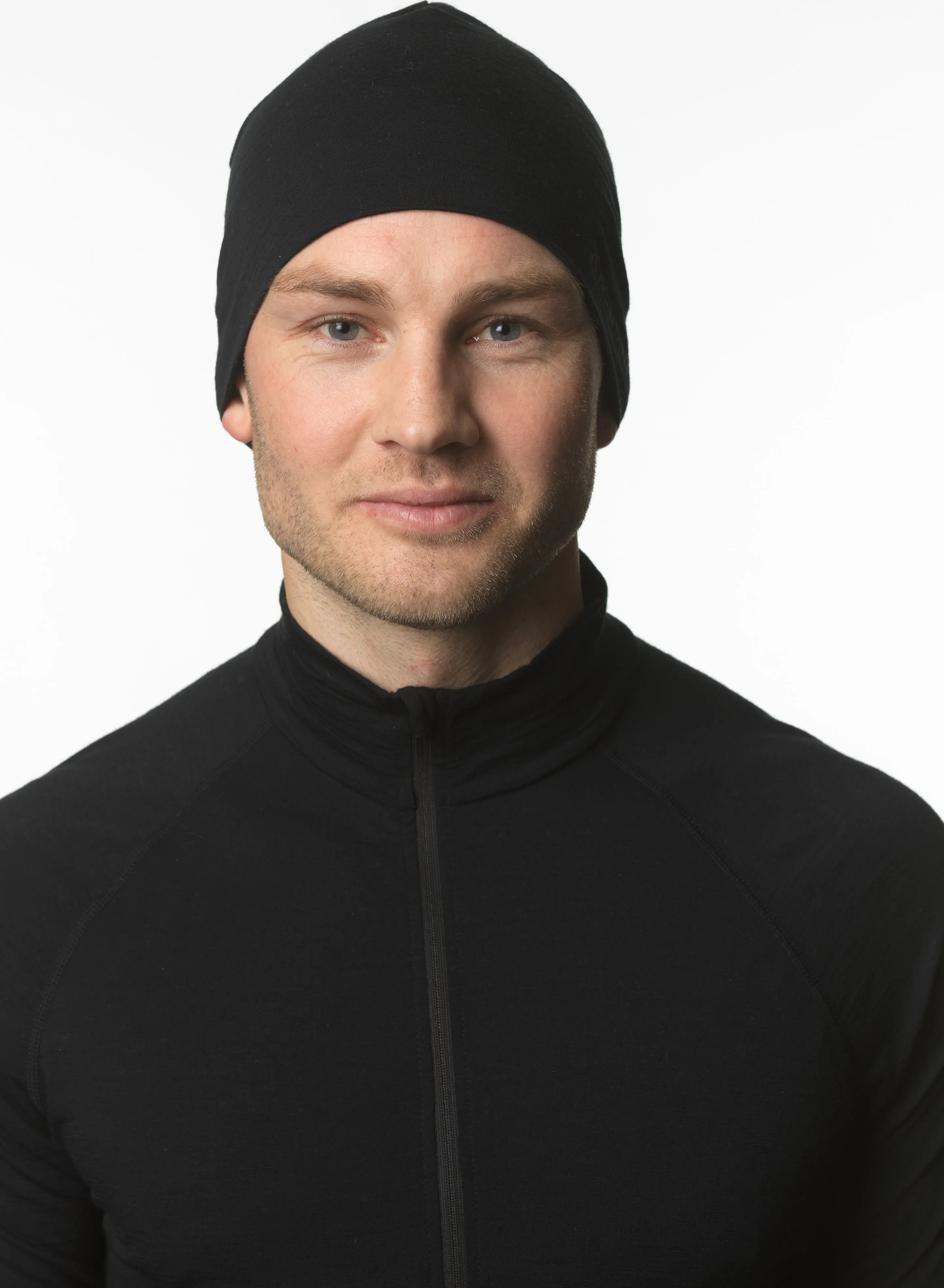 Houdini Desoli Hat True Black/Trueblack | Buy Houdini Desoli Hat True Black/Trueblack here | Outnorth