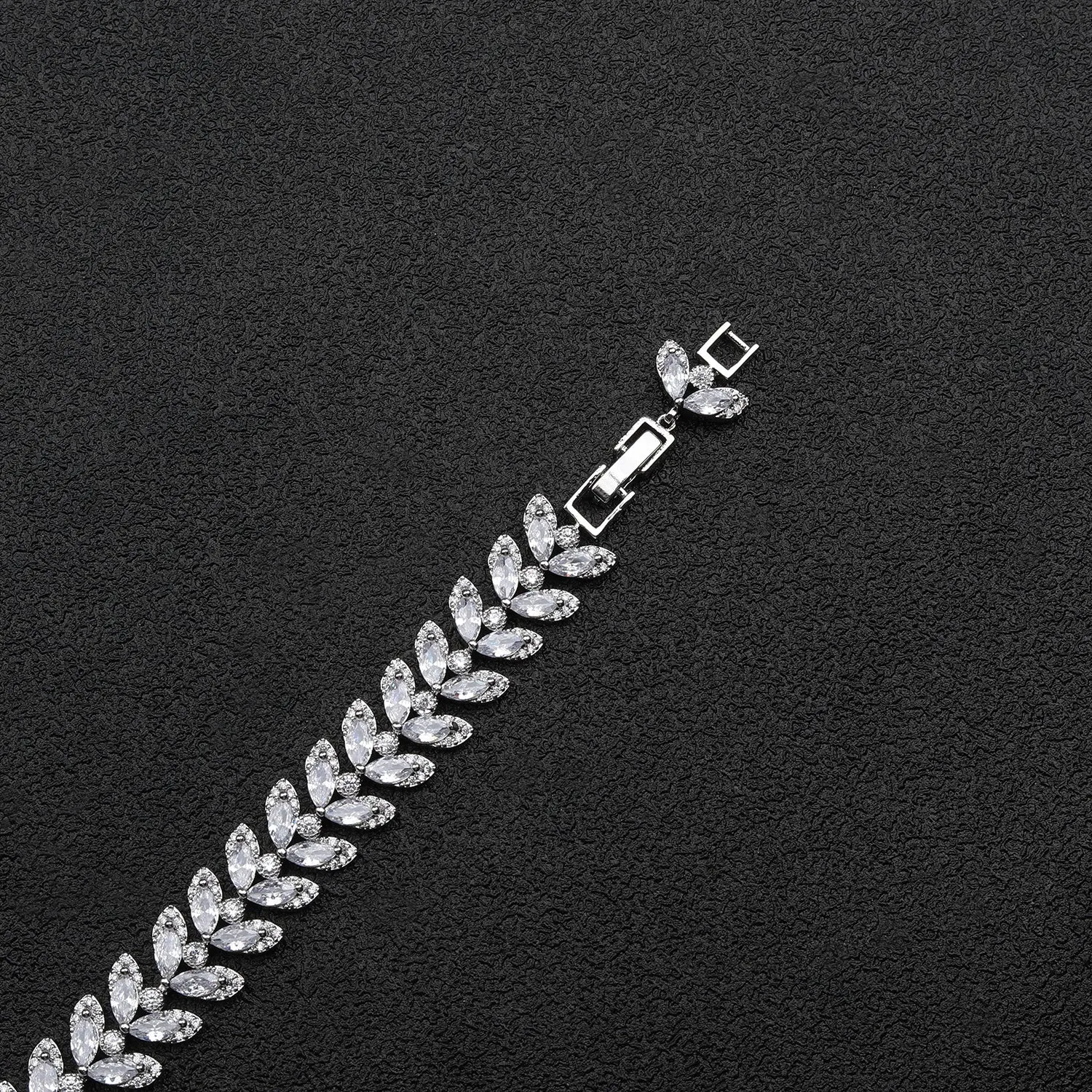 Leaves 5A Cubic Zirconia Silver Bracelet Chains  for Women CK10138