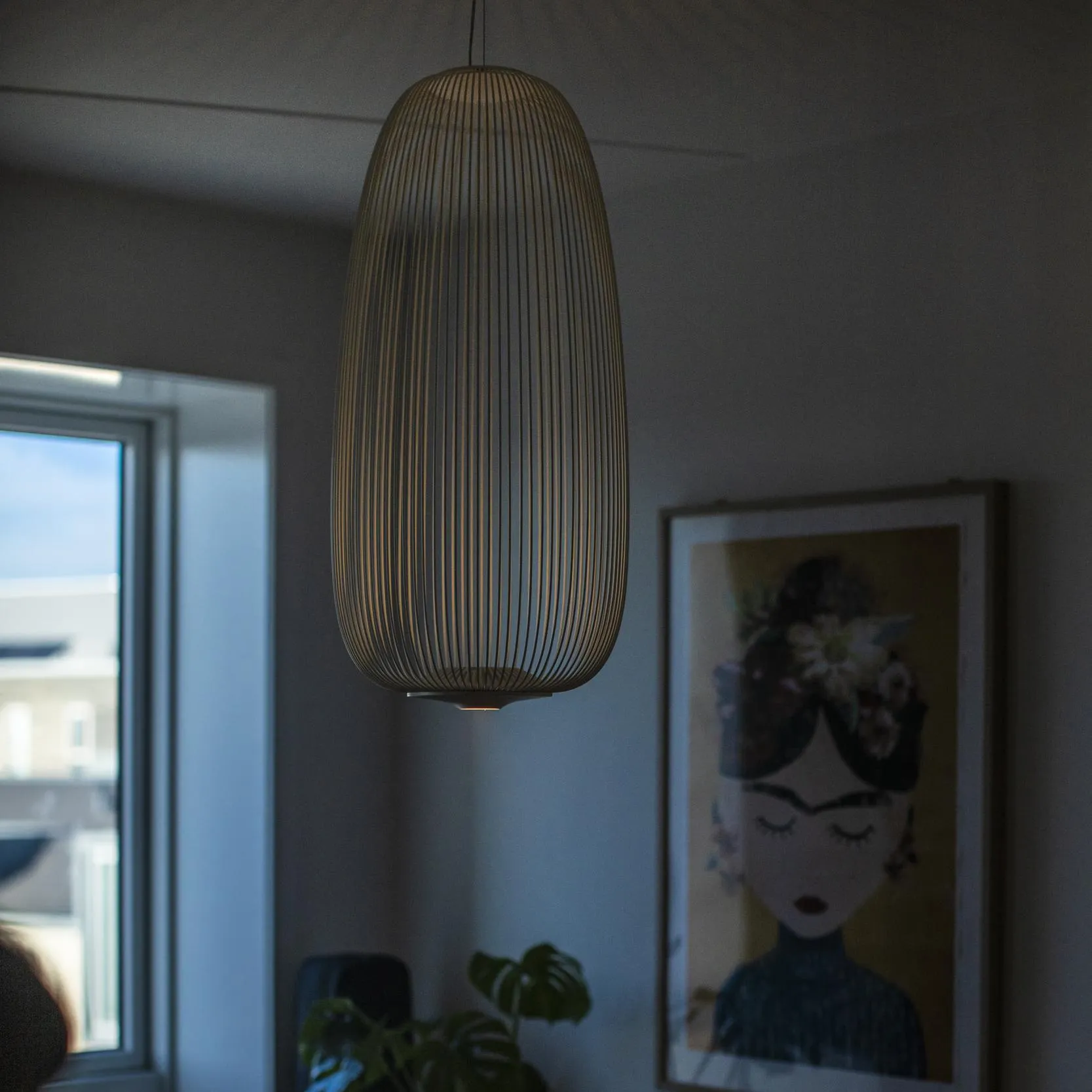 Lightweight Spokes Cage Pendant Lamp