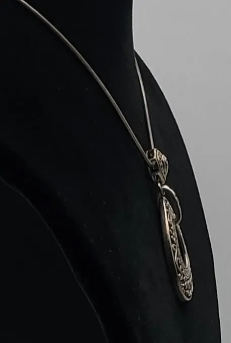 Vintage Sterling Silver Teardrop Filigree Pendant Necklace - 18   2.5"