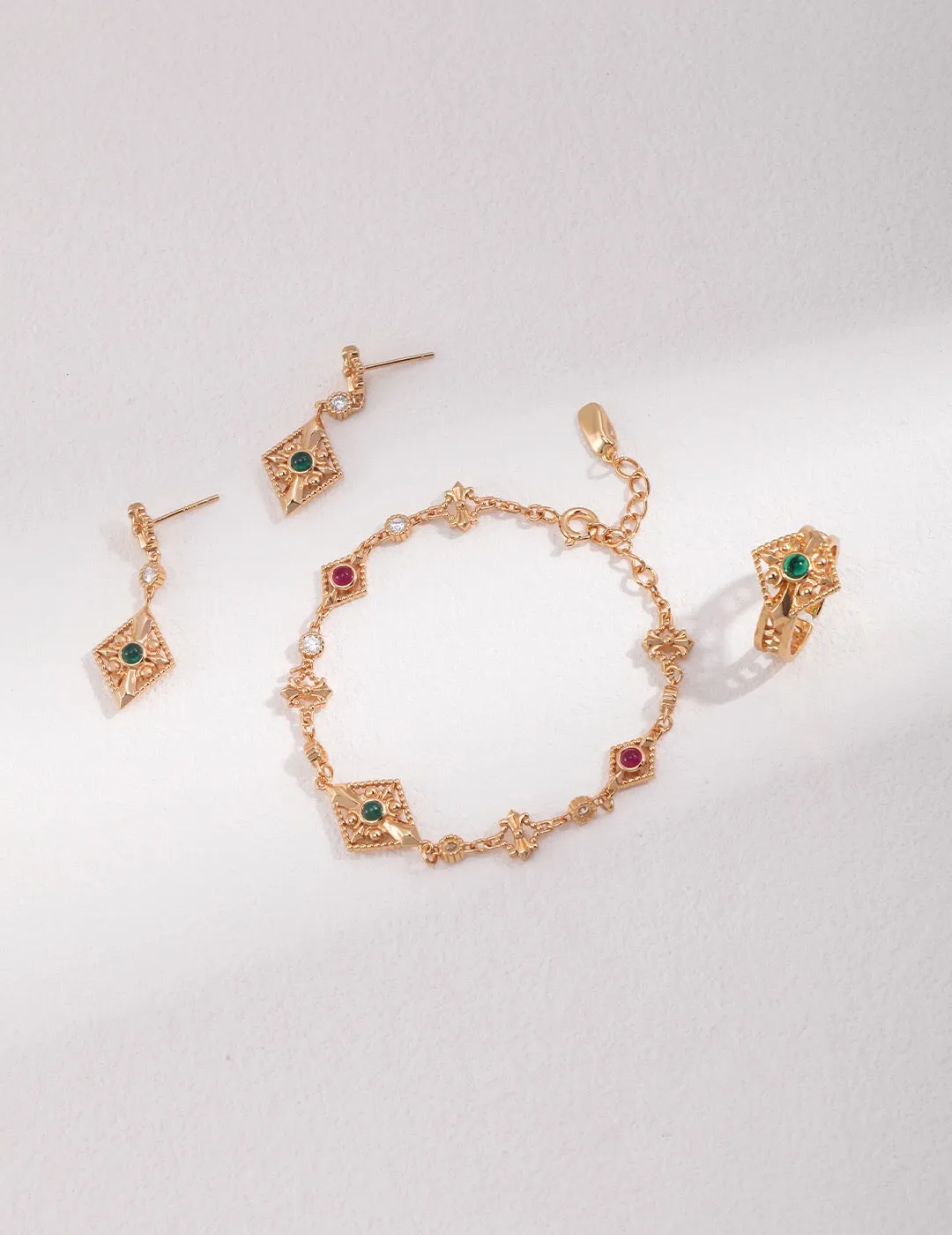 Vintage-style Zircon Bracelet