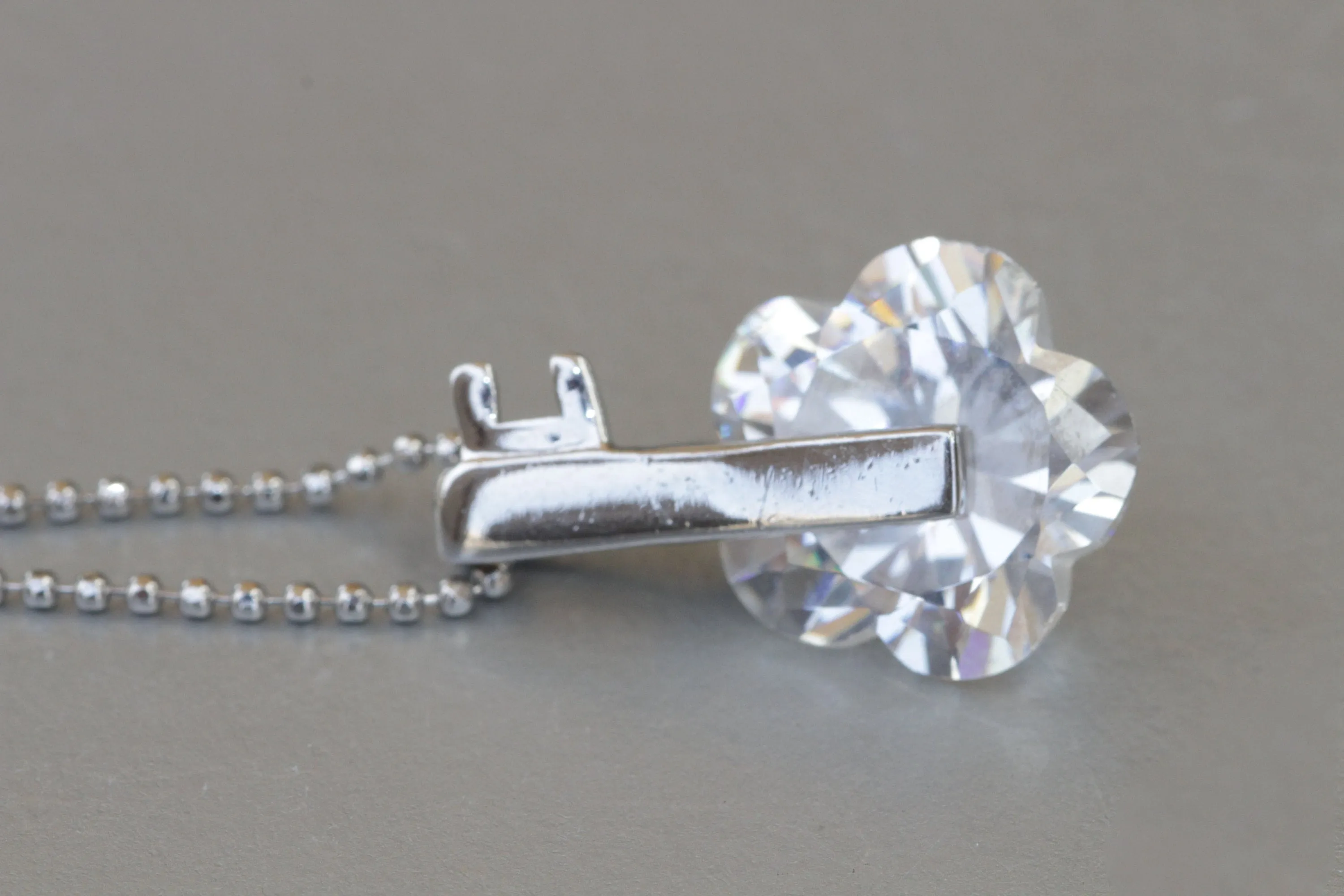 ZIRCON Silver Sterling NECKLACE